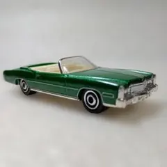 マッチボックス 1975 キャデラック エルドラド ミニカー