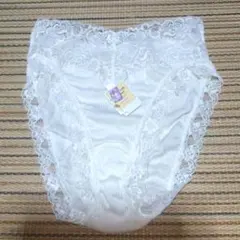 【新品】ホワイトハイウエストショーツ レース付き