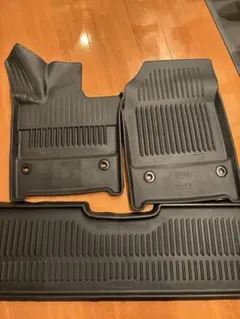 トヨタ クラウンクロスオーバー スノー・レジャー用 フロント+後部座席 