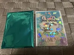ちいかわ 海辺のキラキラクリアカード　モモンガ