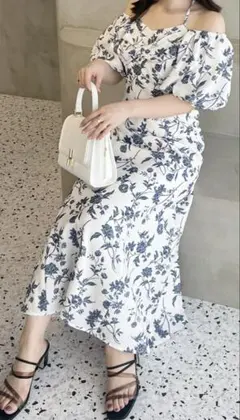 MERCURYDUOマーキュリーデュオ　花柄　キャミレイヤードライク　ワンピース