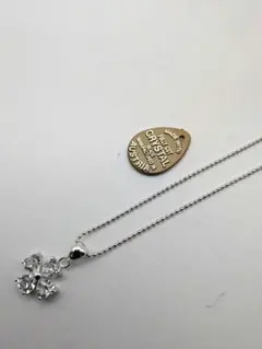 クローバー型クリスタルネックレス　スワロフスキー　約12.5mm