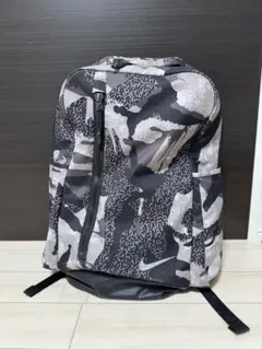 2025年最新】ナイキリュック迷彩の人気アイテム - メルカリ