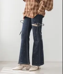 新品未使用❣️ZARA ラインストーンローライズハート デニムパンツ 42