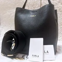 ✨極美品 現行ロゴ 人気✨ フルラ ダナエ ブラック 2way ターンロック