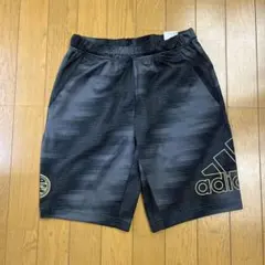 adidas ハーフパンツ 150cm 黒グレー