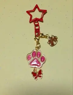#13 キーホルダー ハンドメイド チャーム レジン 猫 赤