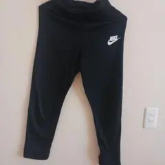 Nike 黒 キッズパンツ 　ズボン140？