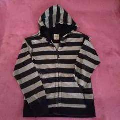 【お値下げ】ユニクロ　ストライプ柄フード付きパーカー 150 （紺✕グレー）