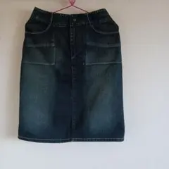 ダークデニム タイトスカート 　リーバイス　新品未使用