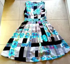 セール♥未使用級レオナールLEONARDFASHIONノースリーブ花柄ワンピースのサムネイル