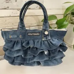 ✾ハンドメイド✾フリルがかわいい♡デニムリメイクバッグ　✾ちょっと大きめサイズ✾