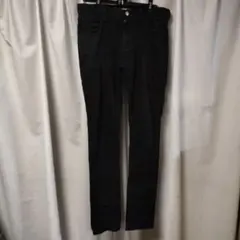 スリムフィット 黒デニム 5ポケット