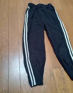 ブラックホワイト　２本線ジャージ　ジュニアサイズ140