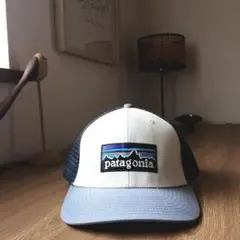 Patagonia　P-6 Logo Trucker Hat メッシュキャップのサムネイル
