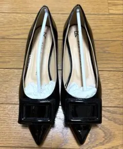 【美品】ファビオルスコーニ　ローヒールバックルパンプス　レザー　ポインテッドのサムネイル