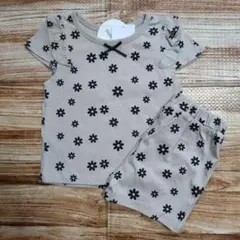 新品 未使用 リボン デイジー柄 半袖 パジャマ 女の子 上下 90