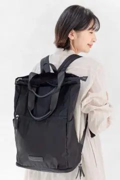 美品　ninaru×フェリシモMama　便利で大容量　2-WAYマザーズリュックのサムネイル
