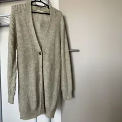 GU ベージュ ボタン付きロングカーディガン