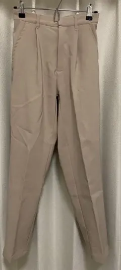 美品☆グレイル☆タックセンタープレステーパードパンツ☆ピンクベージュ☆ストレッチ