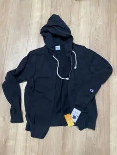 Champion ブラックパーカー Lサイズ