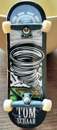 Item thumbnail for item 7939f0d3-b739-4ca5-88f3-d109c8c7273e