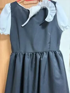 黒いメイド服 猫耳カチューシャ付き