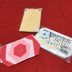 ロクシタン　ノベルティ　ポーチ3種類のサムネイル