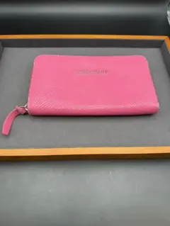 LONGCHAMP 長財布 ピンク ラウンドファスナーのサムネイル