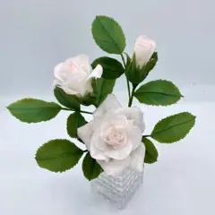 クレイフラワー☆粘土のお花☆淡いピンクローズ