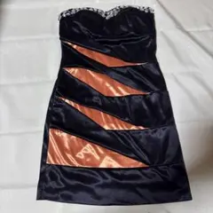 ストレッチ素材 黒とオレンジ タイトドレス