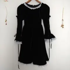 キャサリンコテージ 黒ベルベットドレス 長袖 レース付き