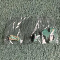 新品　TWICE LOVELYS アクリルカラビナフロッキーマスコット ミナ