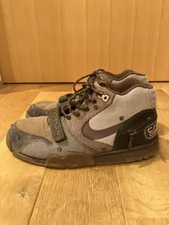 Travis Scott x Nike Air Trainer 1 SPのサムネイル