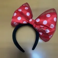 Disney Minnie Mouse カチューシャ 赤 ドット柄