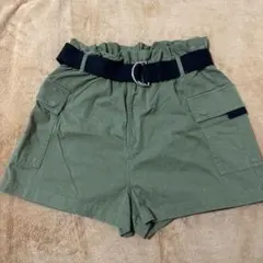 H&M オリーブグリーン ショートパンツ