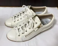 美品★銀座かねまつ★スニーカー★アクアベル★白★WMラインのサムネイル
