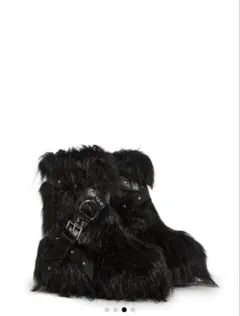 dollskill 黒いファーブーツのサムネイル