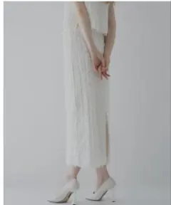 【maison de Dolce. 】 plume skirt/white
