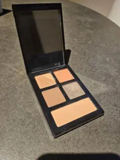 BOBBI BROWN エッセンシャル マルチカラー アイシャドウ パレット