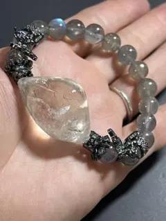 水入り水晶・ラブラドライトのブレスレット