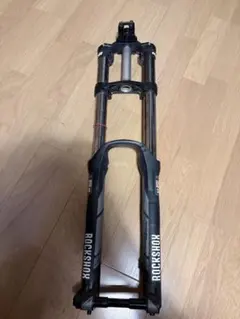 RockShox Domain デュアルクラウン26inch200mm 】 - メルカリ