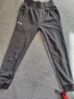 Under Armour グレー ロングパンツ
