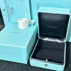 ブルー ネックレス