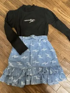 平成レトロ　メゾピアノ　デニム総ロゴフリルスカート　トップスセット　130