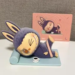 THE MONSTERS LAZY YOGA Americano ラブブ