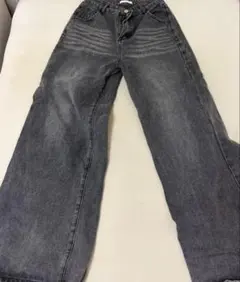 グレー ワイドレッグデニムパンツ