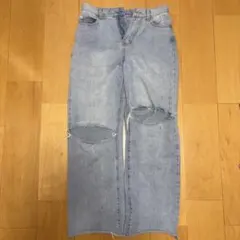 ライトブルーダメージデニムパンツ
