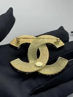 CHANEL ブラック＆ホワイトパールブローチ