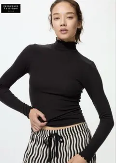 ユニクロ　極暖ヒートテック カシミヤブレンドリブハイネックT ブラック　M